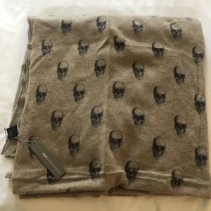 360 Cashmere Linus Skull Scarf